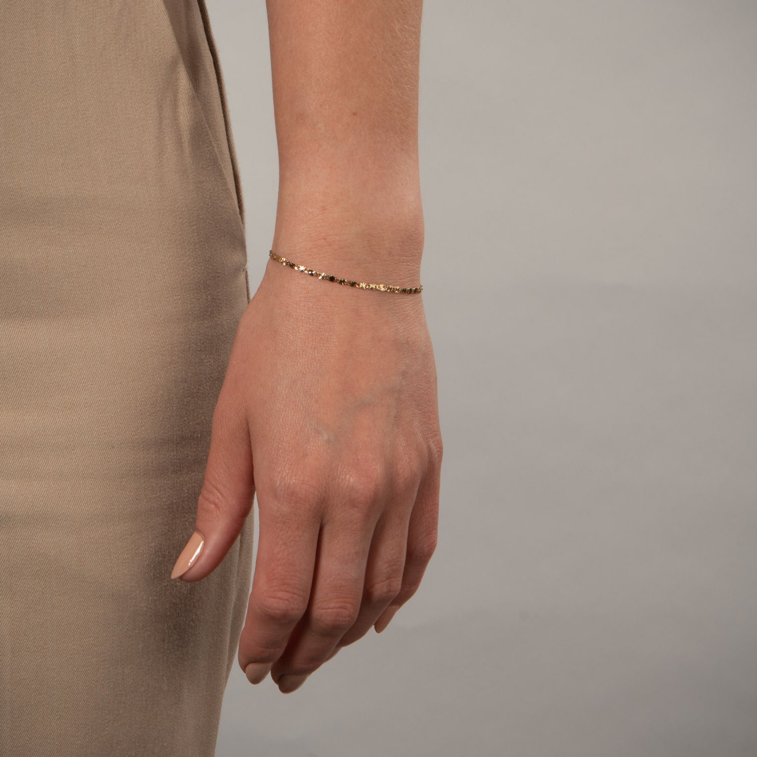 DETAIL208526